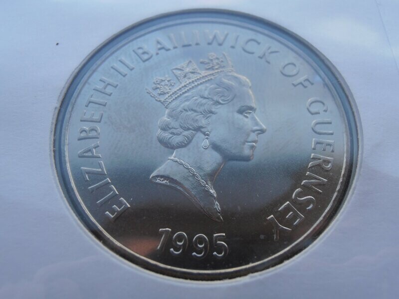 Guernsey £5 First Day Coin Cover  -  1995