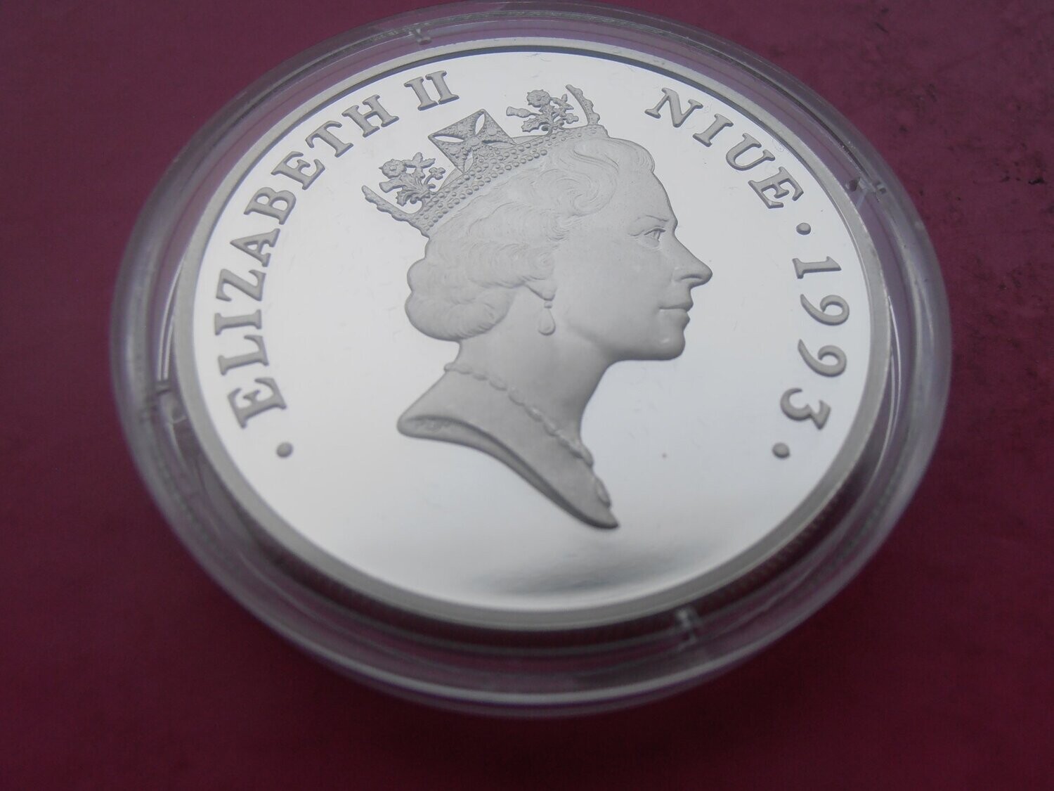 Niue 20 Dollars Silver Proof  -  1993 (Coronation)