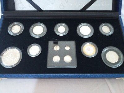 2006 - Silver Proof Set with Maundy