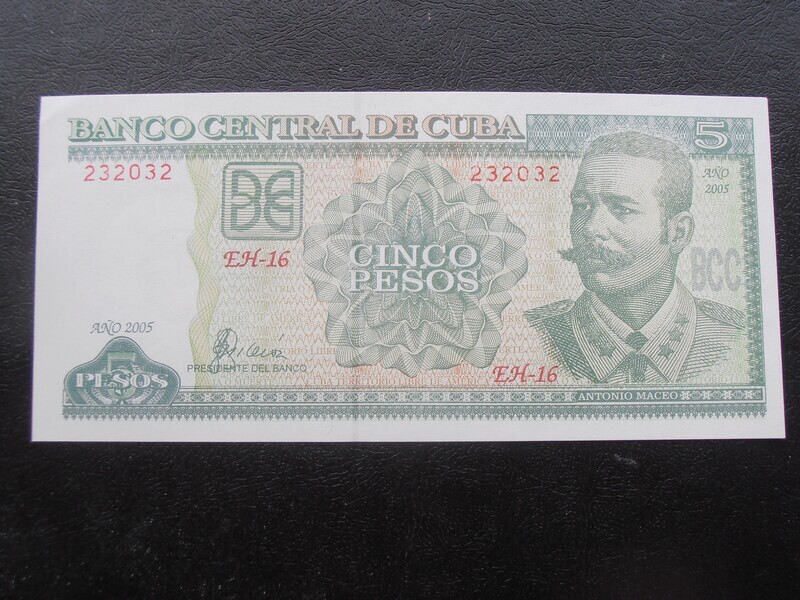 CB - 5  Pesos - 2005