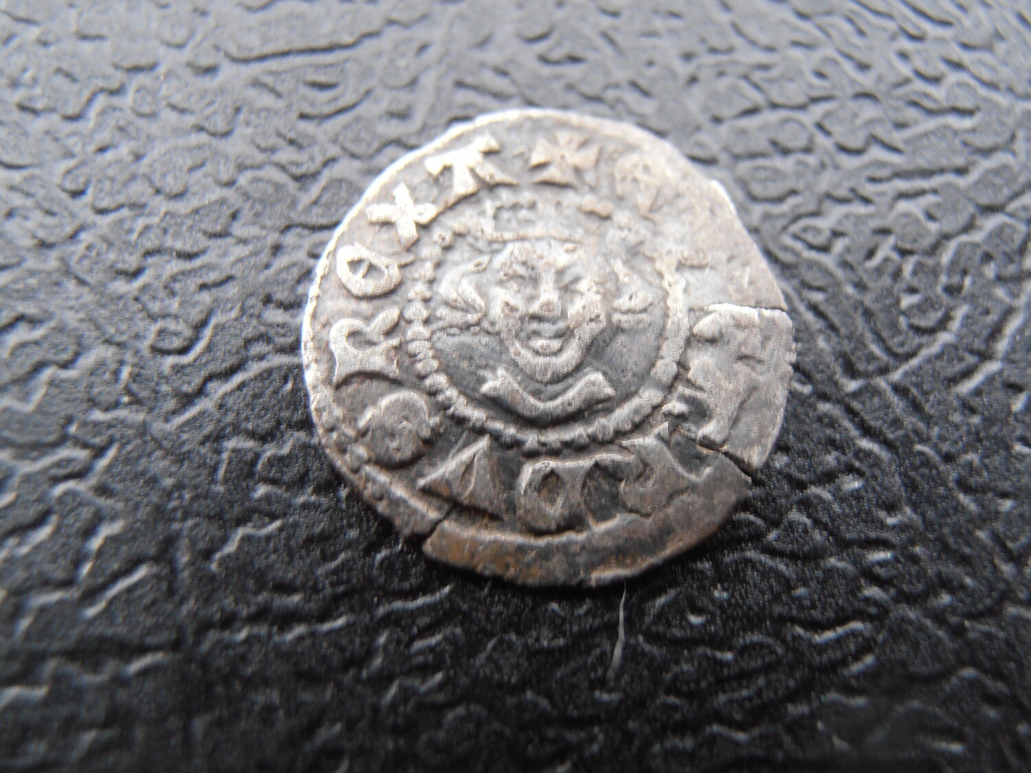 Edward I Farthing  -  1279-1307  Scarce