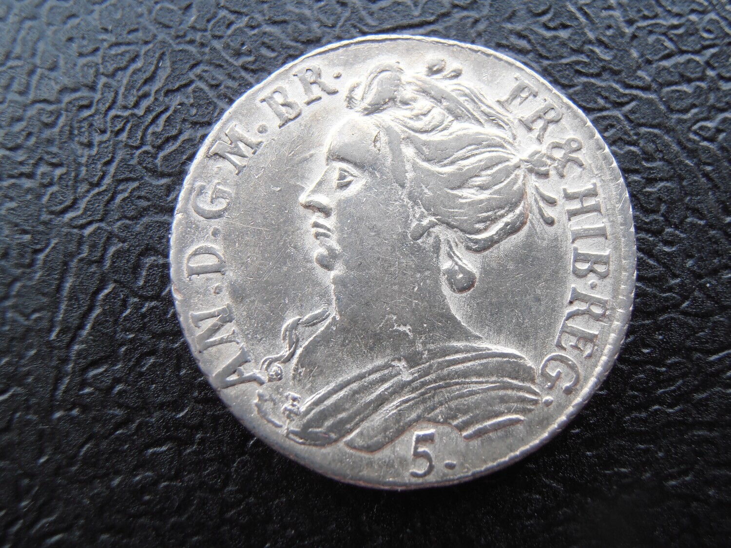 Anne 5 Shillings - 1705/4