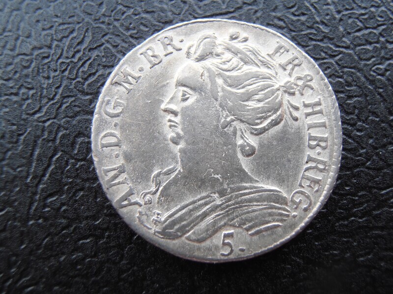 Anne 5 Shillings - 1705/4