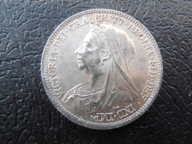1901  -  Sixpence