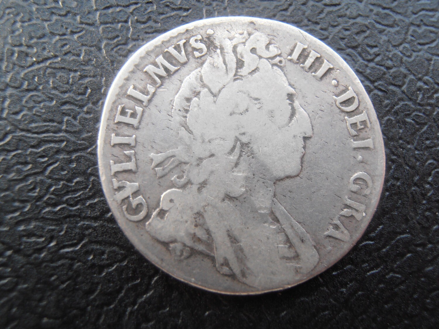 1697  - Sixpence