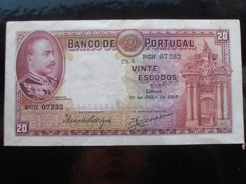 Portugal 20 Escudos  -  1935 (Very Scarce)