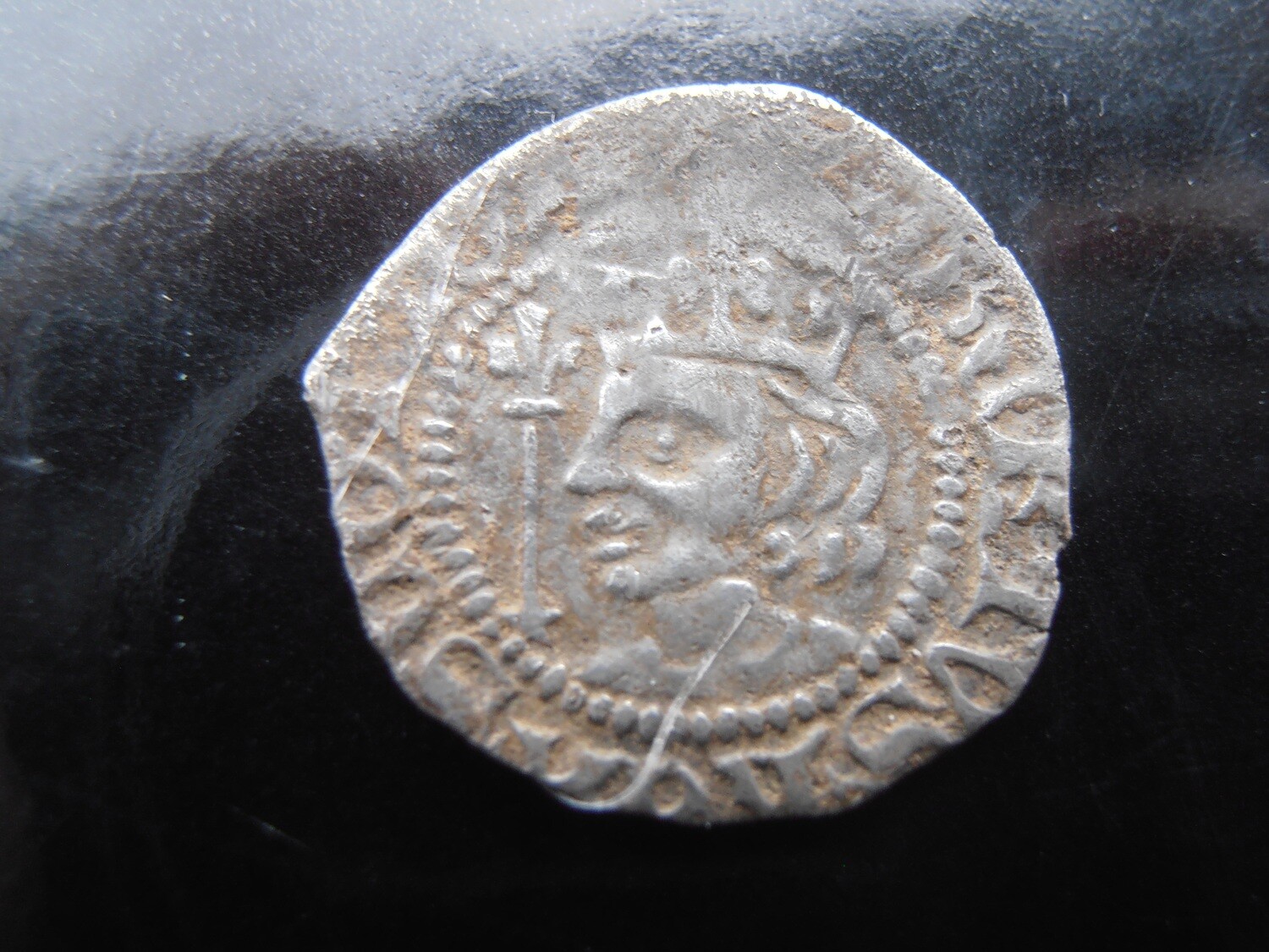 Robert II Penny  -  1371-1390  (Scarce)