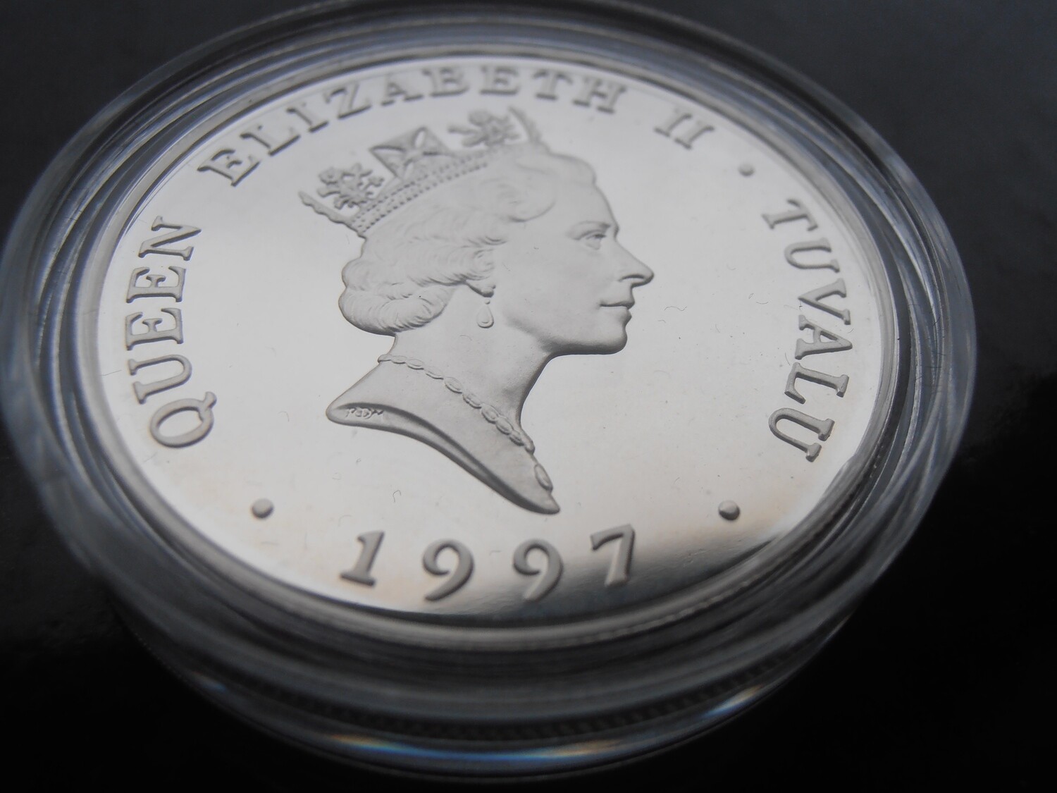 Tuvalu 5 Dollars  -  1997 (Queen Mother)