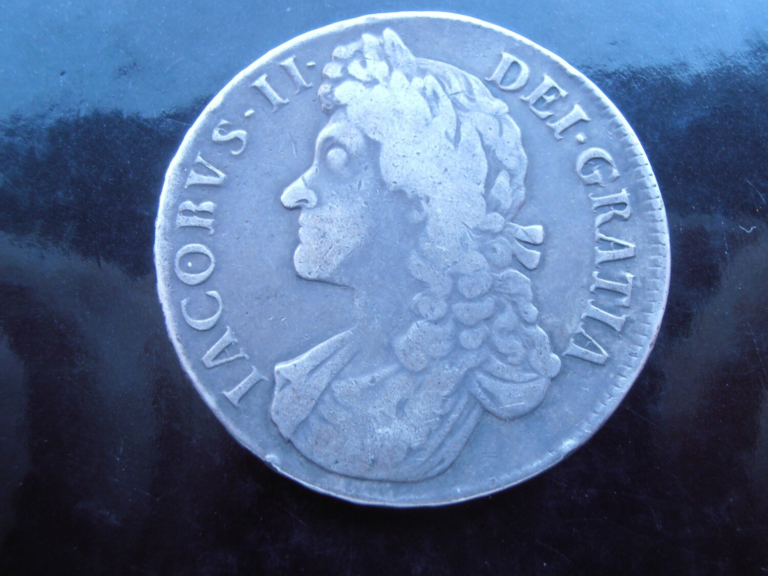 1688  -  Crown