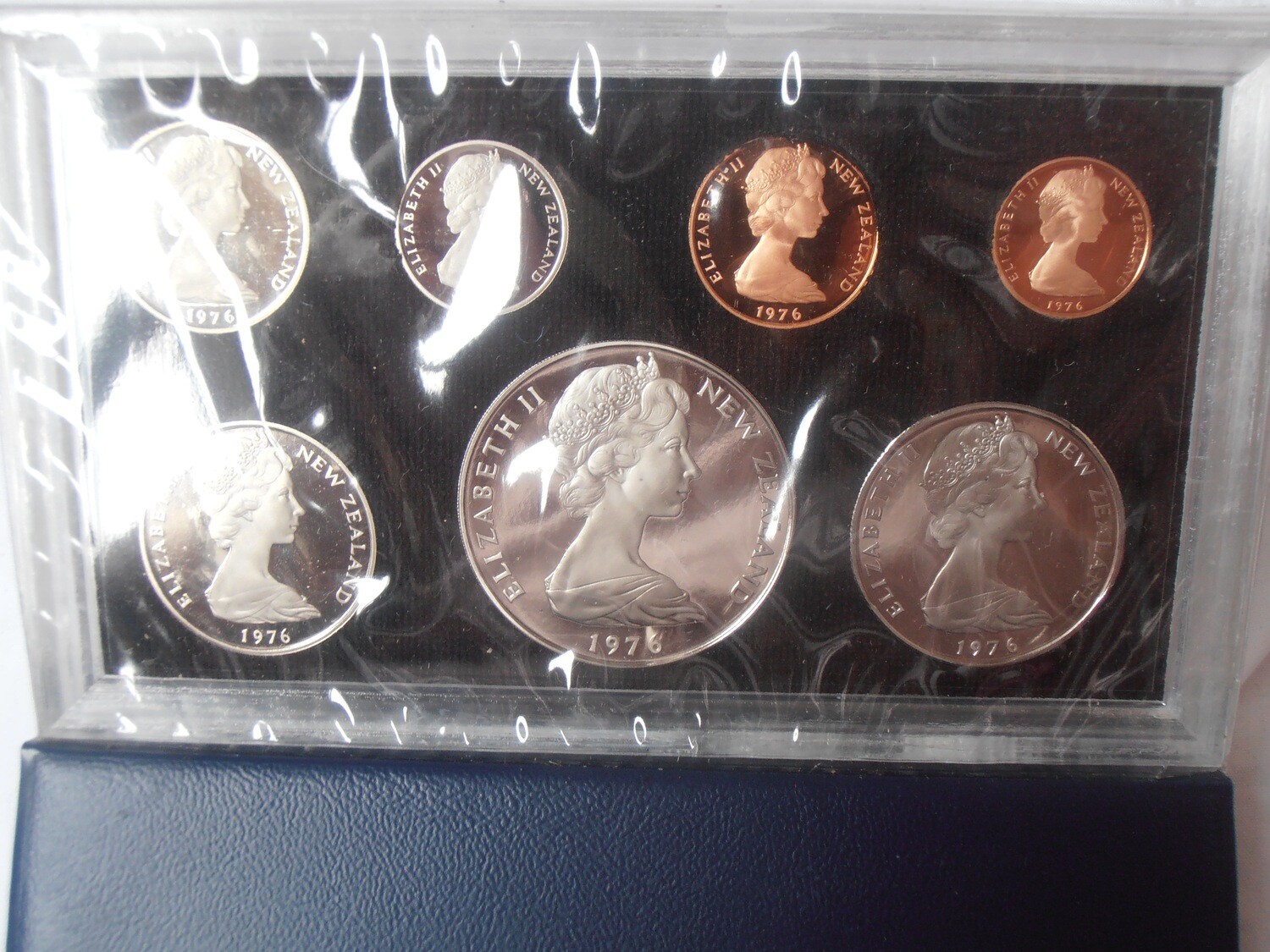 New Zealand Mint Set - 1976