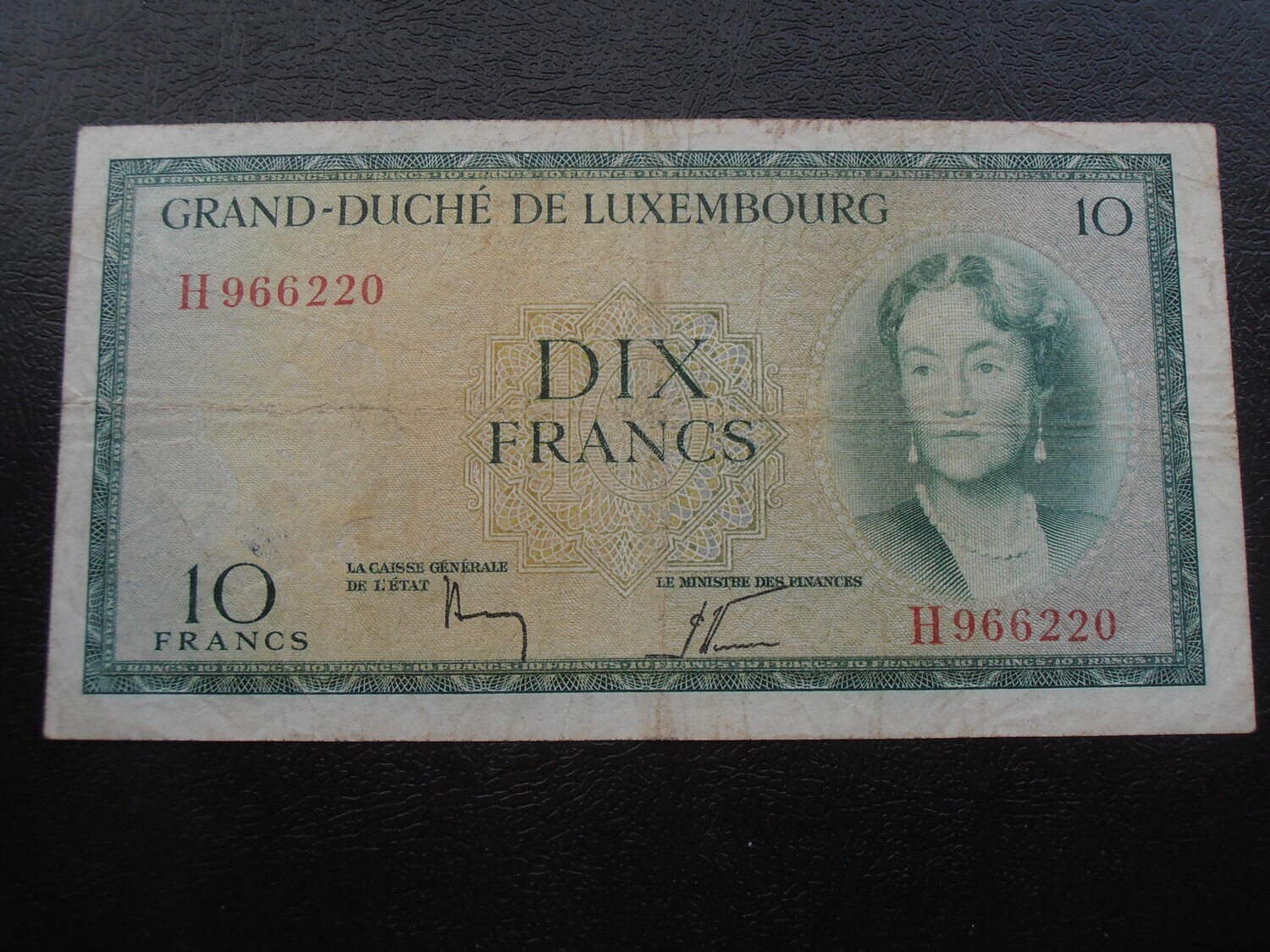 Luxembourg 10 Francs - 1954