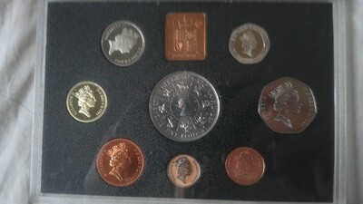 1993 - Proof Set ( Red Leather Case)