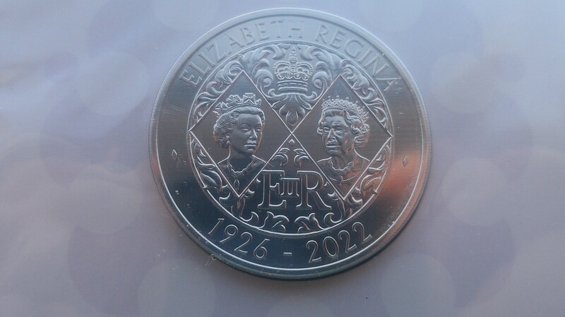 2022 - Five Pounds  (Death of Queen Elizabeth II)