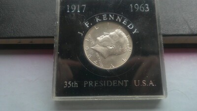 United States Half Dollar - 1964 (John F Kennedy)