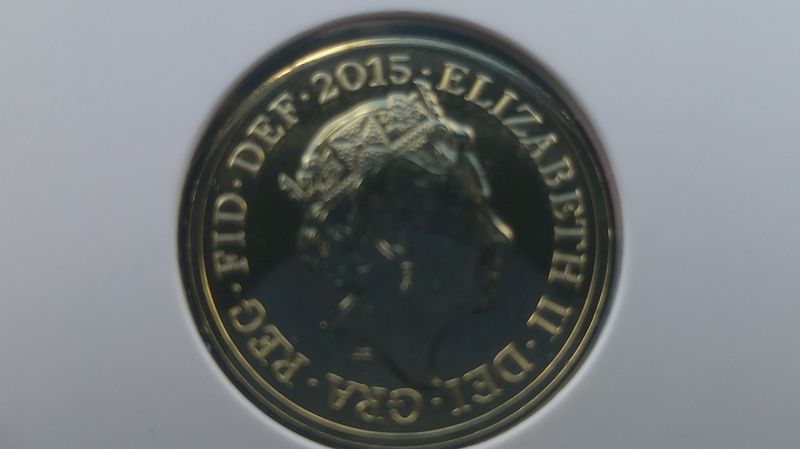 2015 - One Pound  (A Heraldic Celebration)