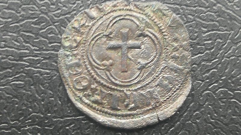 James III Penny   -  1460- 1488 Crux Pellit