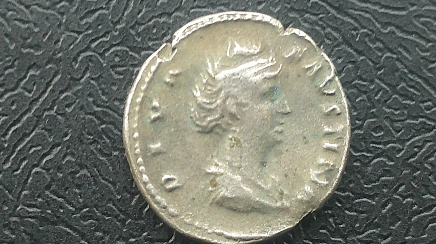 Denarius Faustina Senior - 141 AD (b)