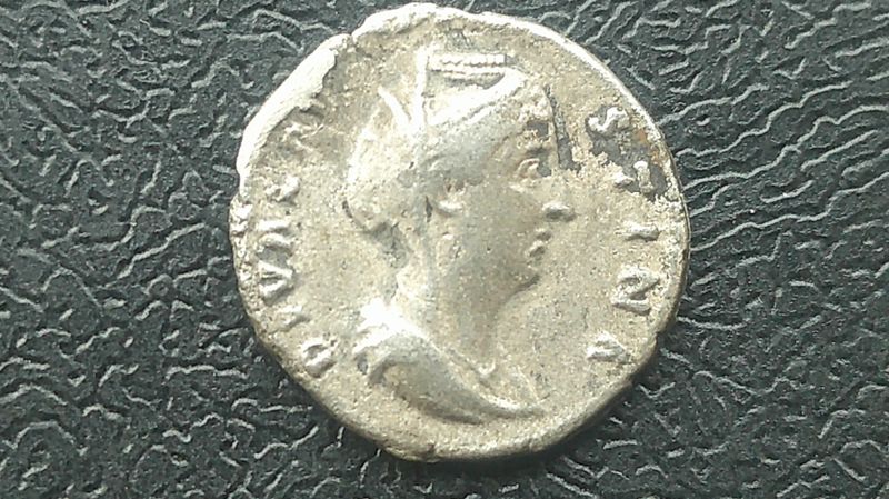 Denarius Faustina Senior - 138-141 AD (c)