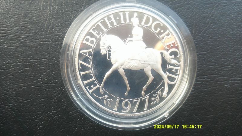 1977  -  Crown (Silver Proof)  MRPD1