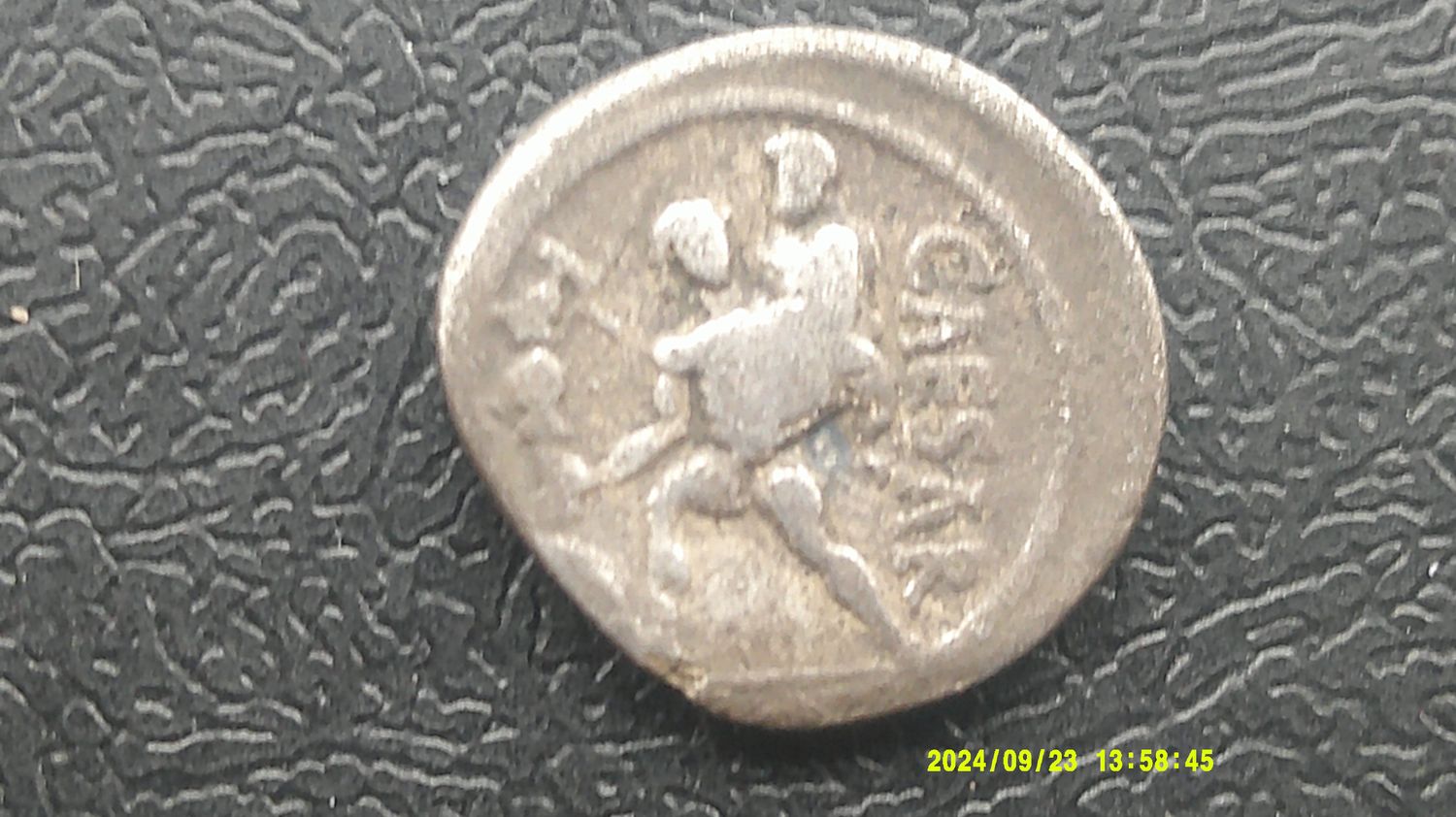 Julius Caesar Denarius  47 - 46 BC Very Scarce