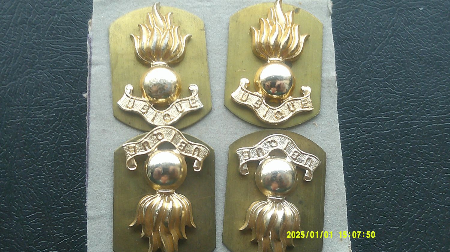 Royal Engineers Collar Badges x 4 MRPD