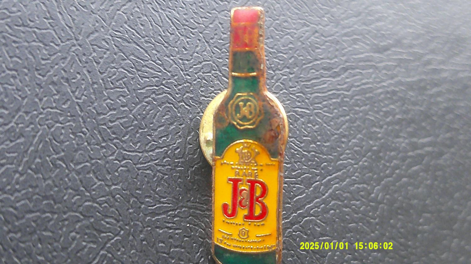 J & B Whisky Bottle Badge