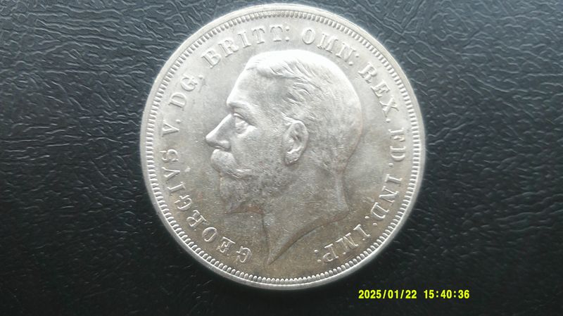 1935  -  Crown