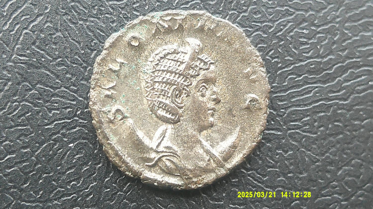 Salonina Antoninianus - 256 - 257 AD (a)