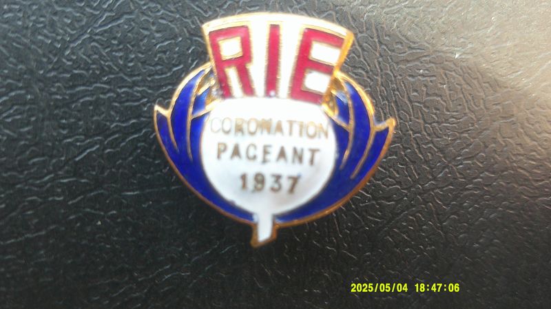 Royal Infirmary Edinburgh Coronation Pageant Badge - 1937