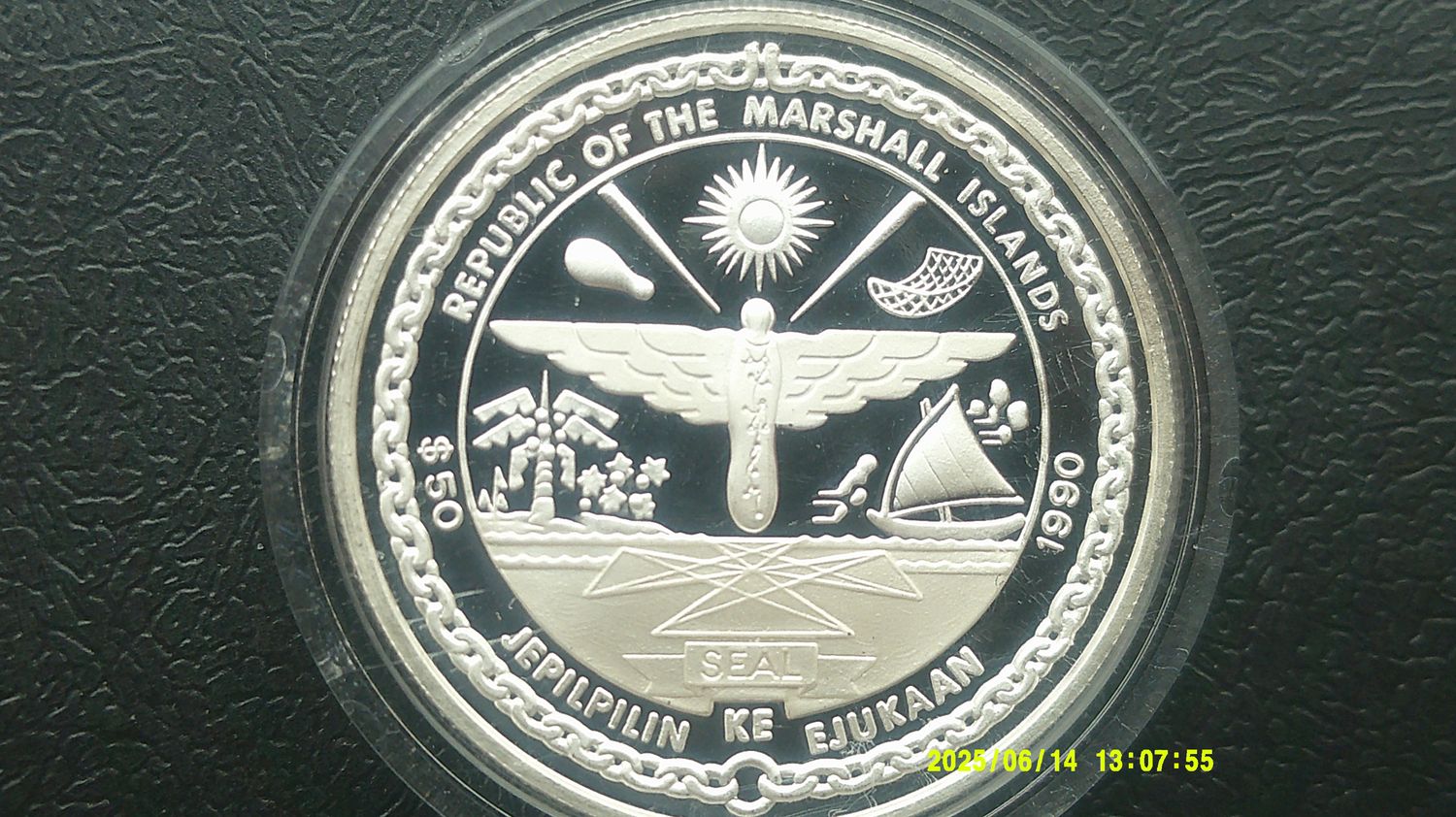 Marshall Islands 50 Dollars - 1990