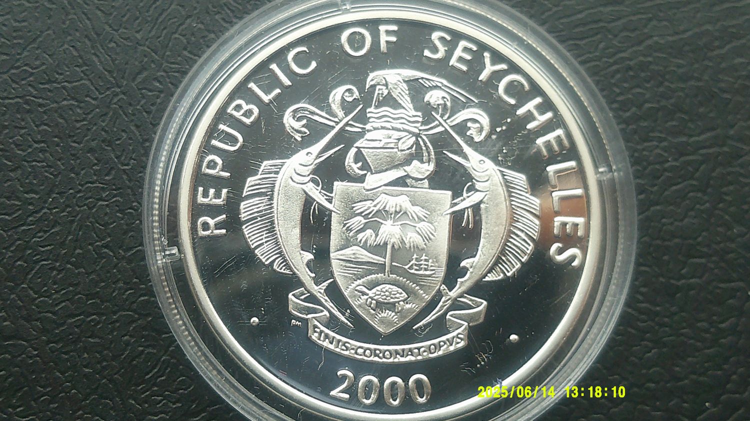 Seychelles  25 Rupees - 2000  (Queen Mothers 100th Birthday)