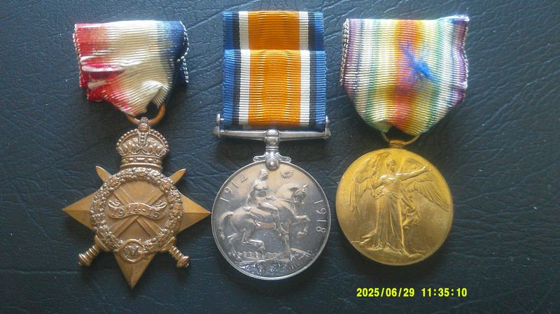 Group of Three Medals to The (Queens Regimentr)
