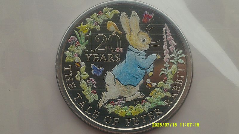 2022 - Five Pounds (Peter Rabbit Colourded)