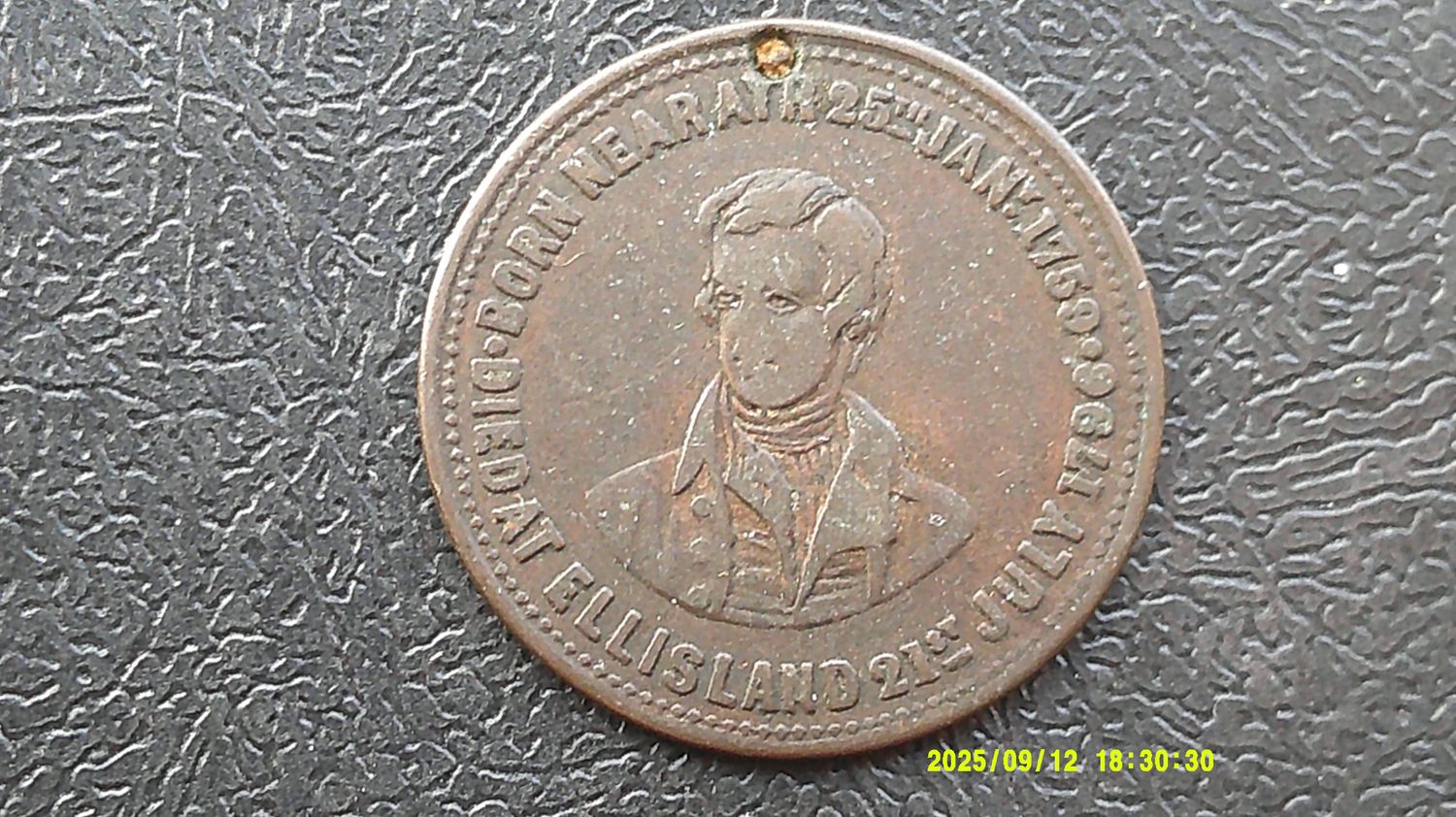 Unveiling of Burns Statue Medal Dundee  - 1880