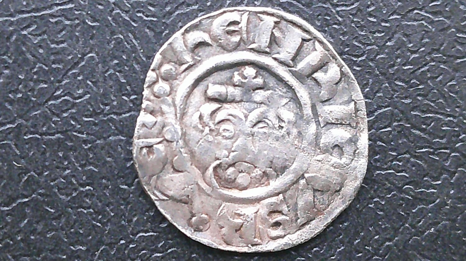 Richard I Penny - 1189-99 (Durham Alein) Scarce Richard I Penny - 1189-99 (Durham Alein) Scarce