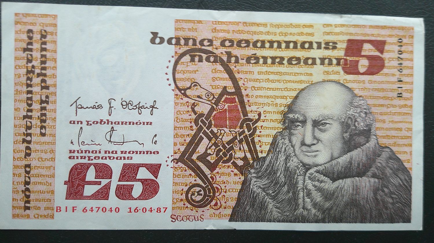 Ireland (Republic) £5 - 1987