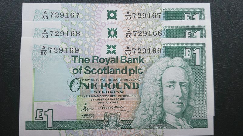 Royal Bank of Scotland £1 - 1989 3 Off Consecutive