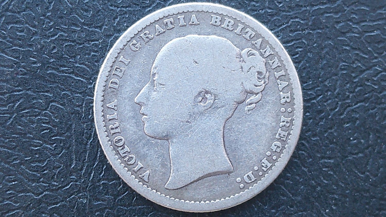 1874 - Shilling (Die 1) 1874 - Shilling (Die 1)