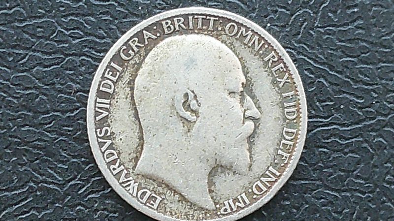 1910 - Sixpence