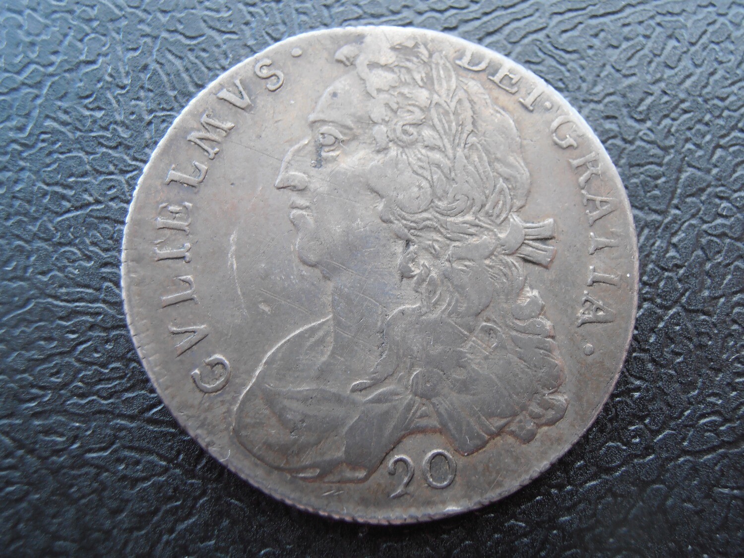 William II Twenty Shillings - 1699 (Scarce) William II Twenty Shillings - 1699 (Scarce)