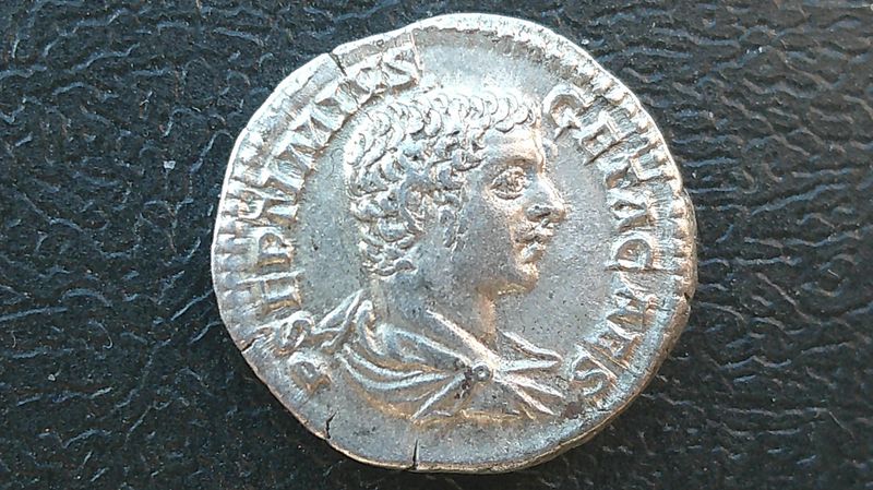 Geta Denarius - 209-211 AD (b)
