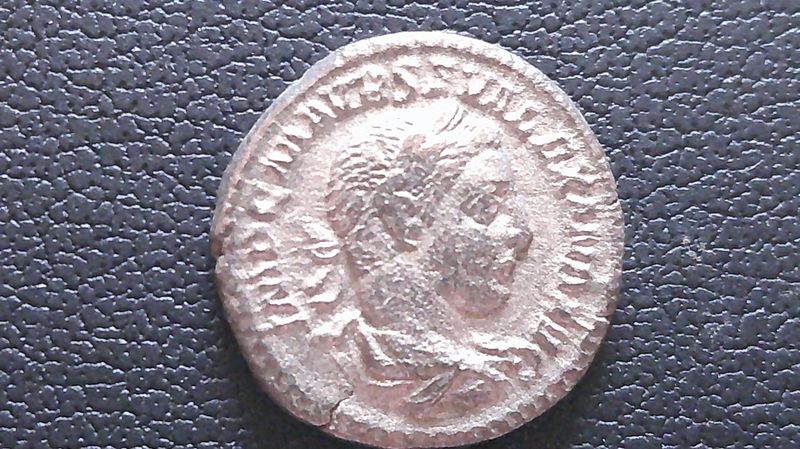 Severus Alexander Denarius - 222 - 235 AD (a)