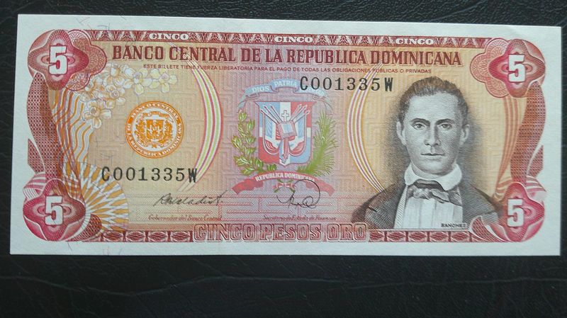 Dominican Republic 5 Pesos - 1988