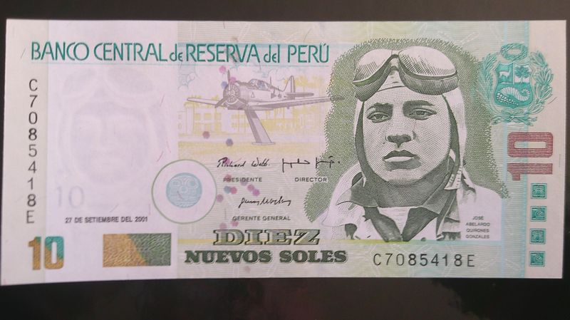 Peru 10 New Soles - 2001