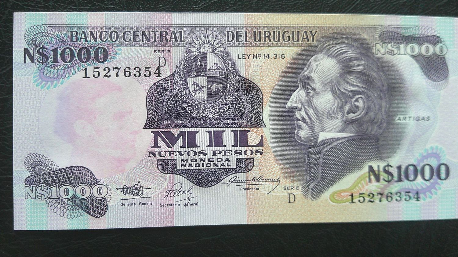 Uruguay 1000 New Pesos - 1992