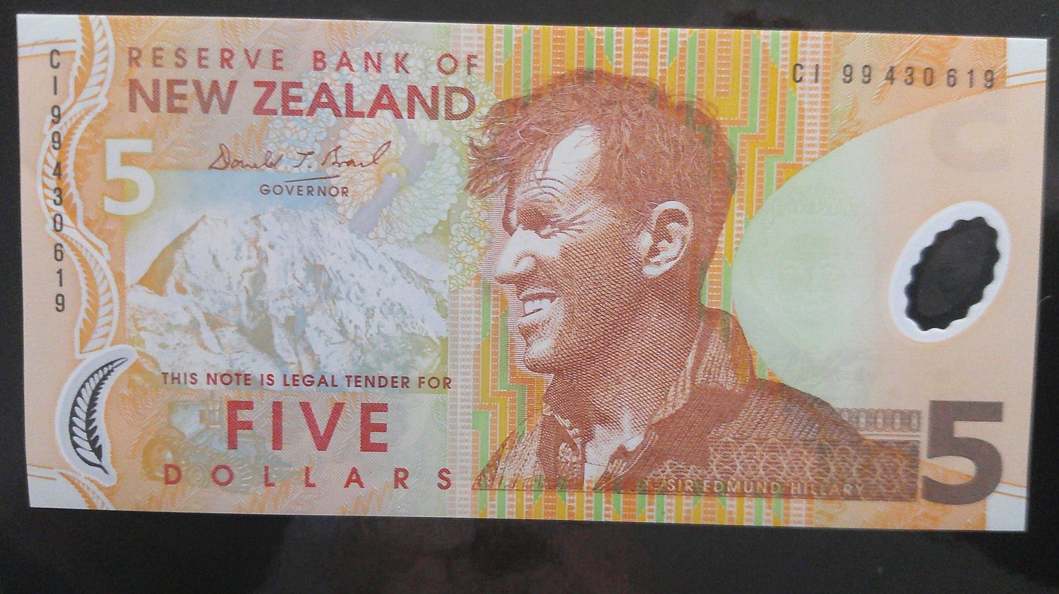 New Zealand 5 Dollars  -  ND
