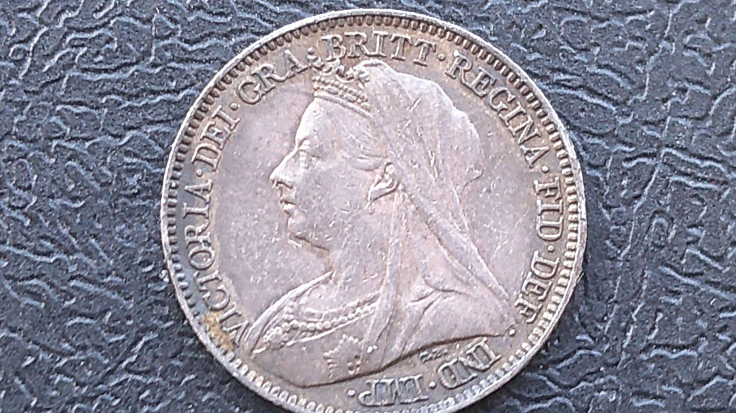 1901  -  Sixpence