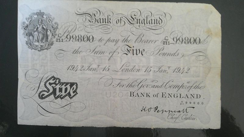 Bank of England £5 - 1942  (January)