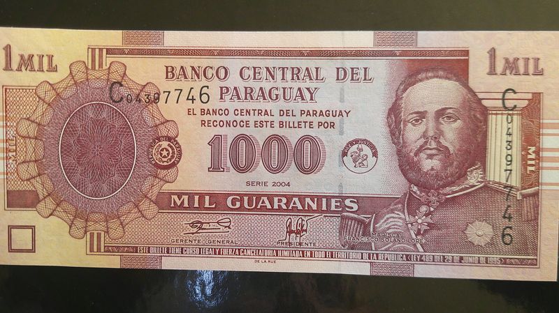 Paraguay 1000 Guaranies  -  2004