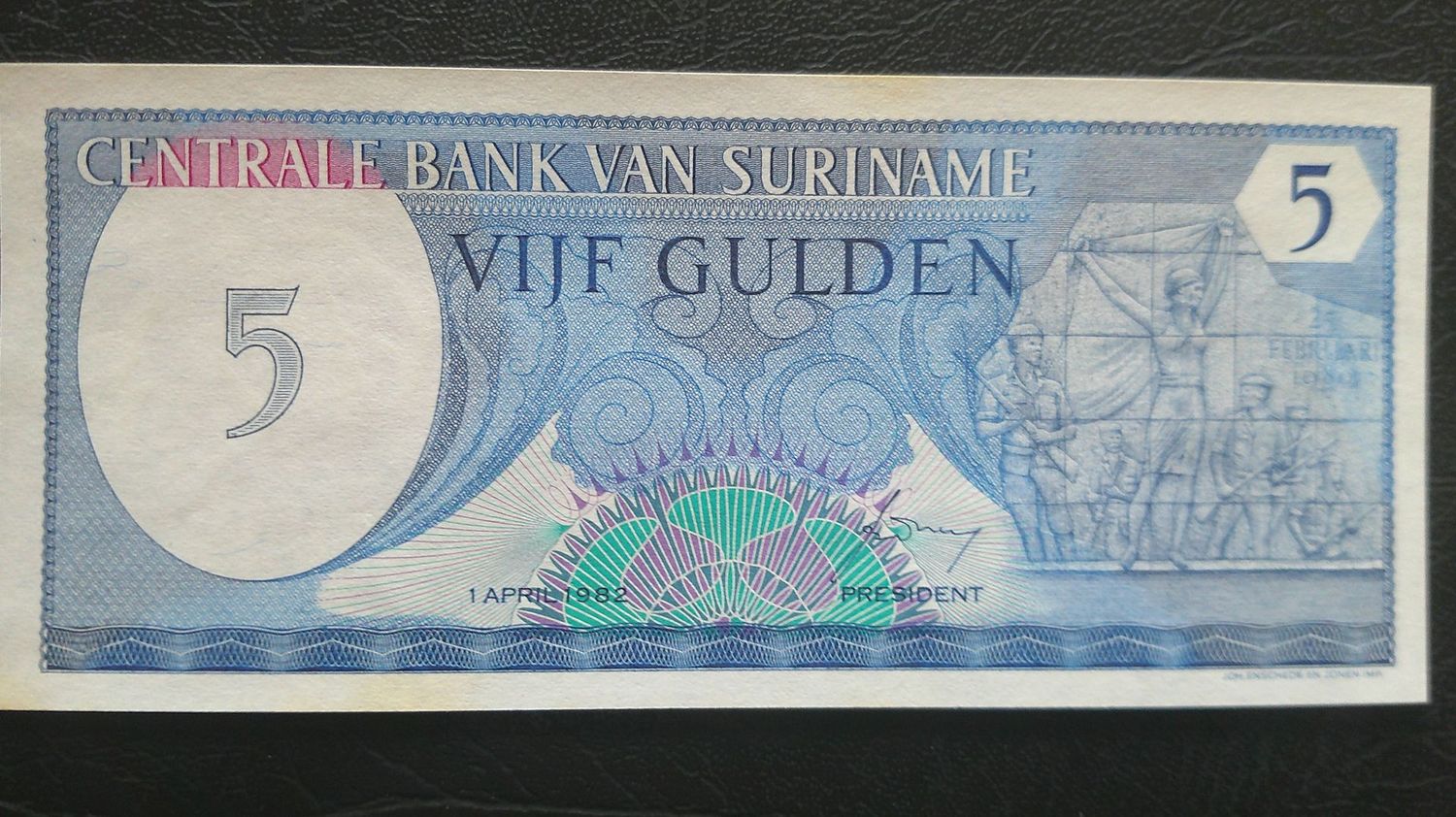 Suriname 5 Gulden  -  1982